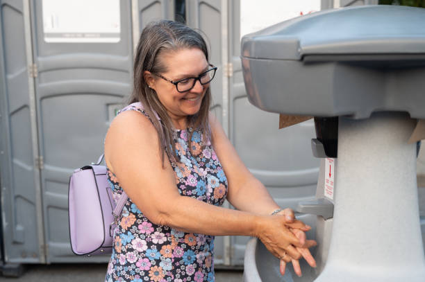 Best Affordable portable toilet rental  in Lindsborg, KS